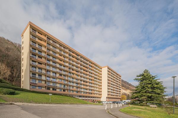 Appartement lumineux et vue dégagée sur Seyssinet-Pariset Seyssinet-Pariset (38170)