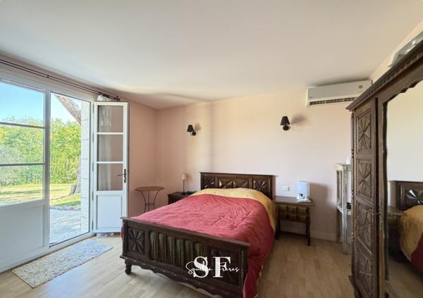 Propriete 10 pièce(s) 7 chambre(s) 460 m²