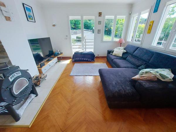 La maison familiale idéale dans un écrin de verdure !