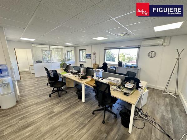 BUREAUX À LOUER À PROXIMITÉ DE L'AÉROPORT AVEC PARKING