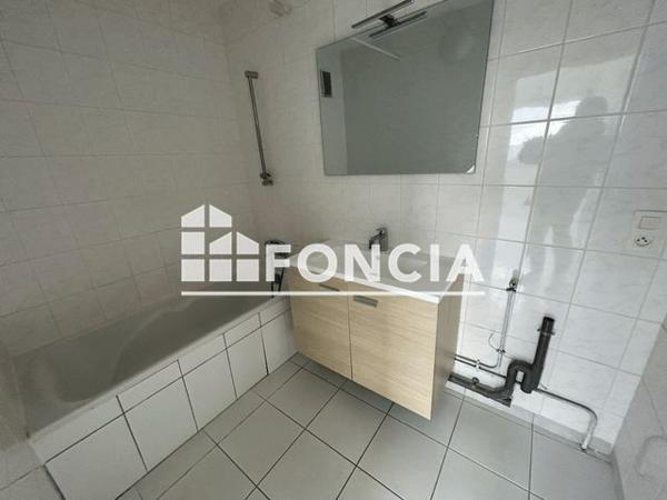 Location Appartement 2 pièces 47.75 m² - 2 BLD ROBERT SCHUMAN Thionville 57100