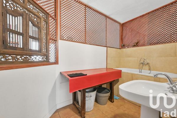 Immeuble à vendre 301 m² Paris 20