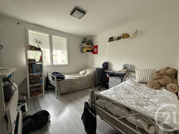 Appartement F4 à vendre  4 pièces - 95,50 m2 BOURG LES VALENCE - 26