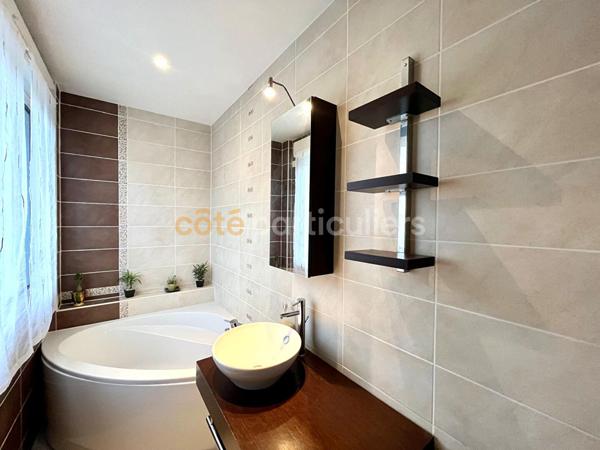 Vente Appartement65 m² - 3 Pièces - ROYAN (17200)