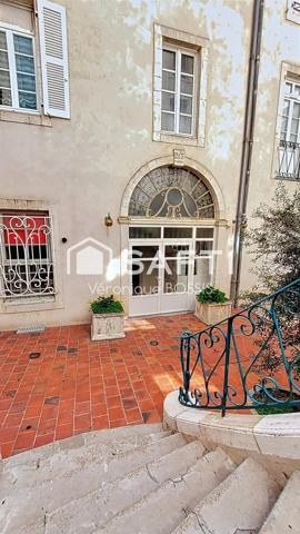 et si votre pied à terre aux Sables était... un refuge secret face à l'océan ?