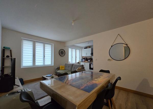 Immeuble de rapport Calais 2 lots, T2 + T3 en Duplex