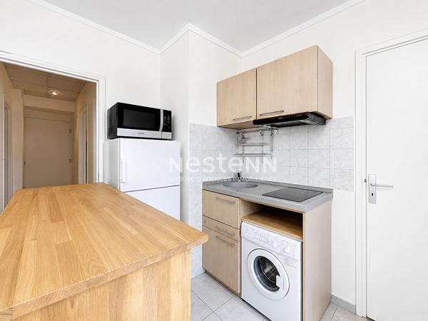 À LOUER - Appartement 2 pièces meublé au coeur du quartier Saint-Louis à Versailles