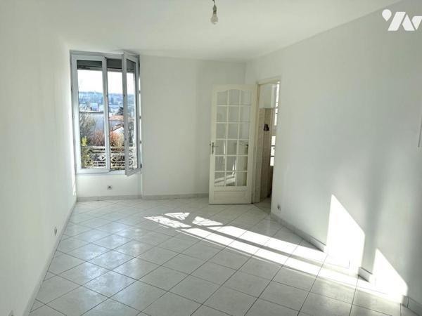 Meudon Mairie - Beau 2 pièces dans la lumière - 39,71m2