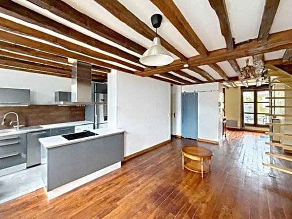 Spacieux duplex quartier Bourgogne Village