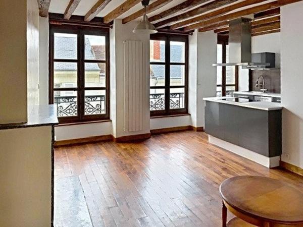 Spacieux duplex quartier Bourgogne Village