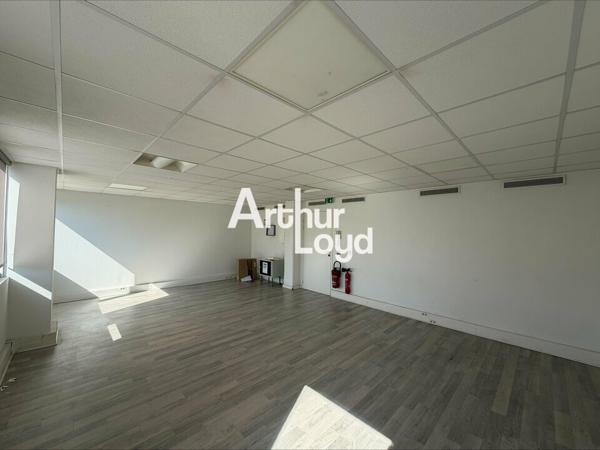 BUREAUX PMR EN OPEN SPACE A LOUER SUR NICE OUEST 670M² DIVISIBLE QUARTIER MERIDIA NICE ECO VALLEE