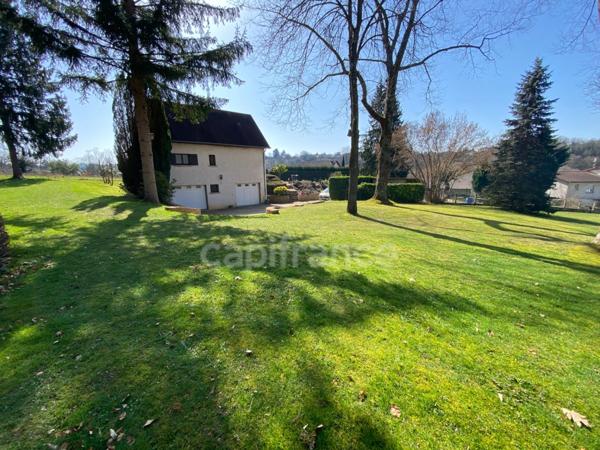 Propriété de caractère en lisière de forêt – 185 m² habitables sur 2 100 m² de terrain
