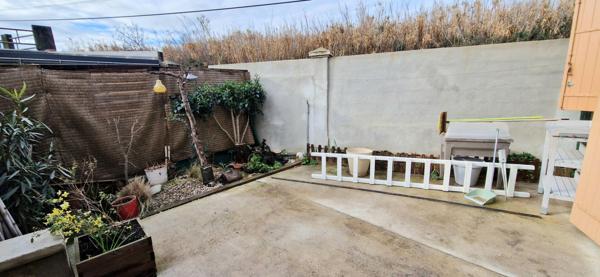MAISON DE VILLE T2 - TERRASSE ET PETITE COUR - LUMINEUX