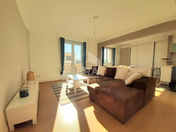 Pau Centre - T2 de 54 m² Dernier étage, balcon, vue Pyrénées