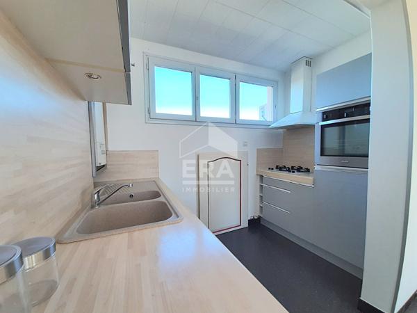 Pau Centre - T2 de 54 m² Dernier étage, balcon, vue Pyrénées