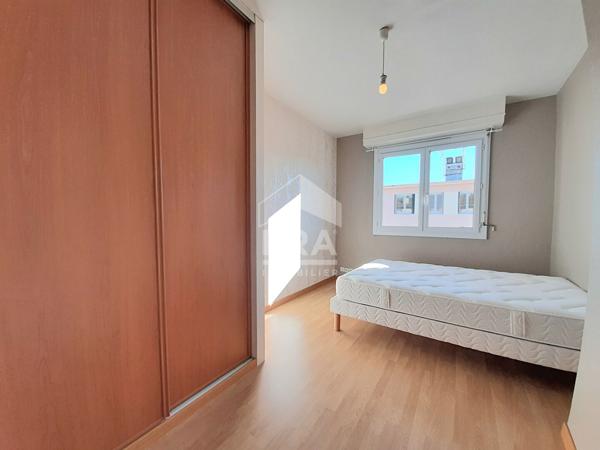 Pau Centre - T2 de 54 m² Dernier étage, balcon, vue Pyrénées