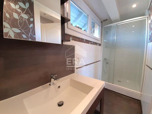 Pau Centre - T2 de 54 m² Dernier étage, balcon, vue Pyrénées