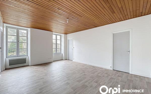 Appartement à vendre    3 pièces • 70 m2 Murat