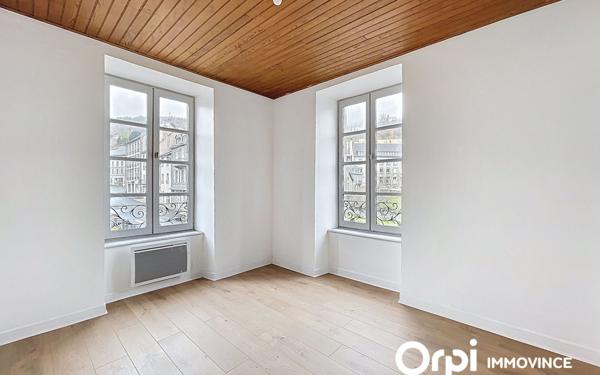Appartement à vendre    3 pièces • 70 m2 Murat