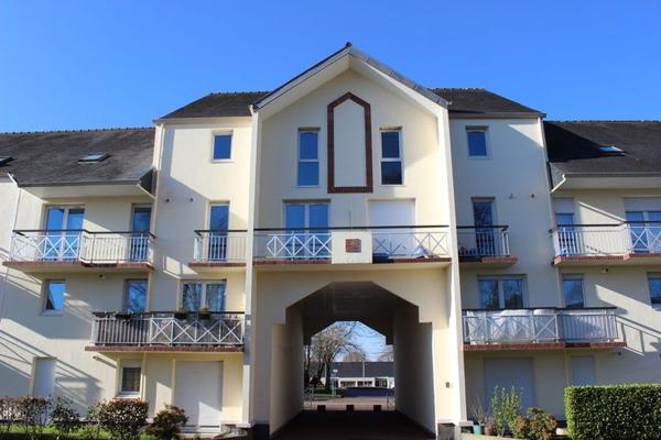 UN GRAND APPARTEMENT TYPE 3 AVEC SON BALCON & GARAGE, AU BRADEN. - A QUIMPER Quimper SUD