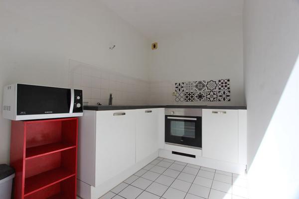 UN GRAND APPARTEMENT TYPE 3 AVEC SON BALCON & GARAGE, AU BRADEN. - A QUIMPER Quimper SUD