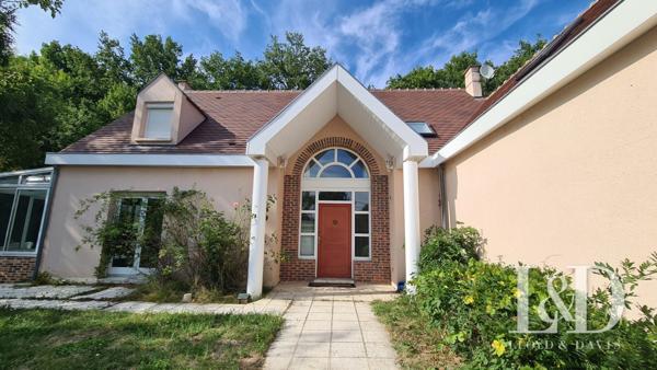 MAISON CONTEMPORAIRE EN LISIERE DU GOLF