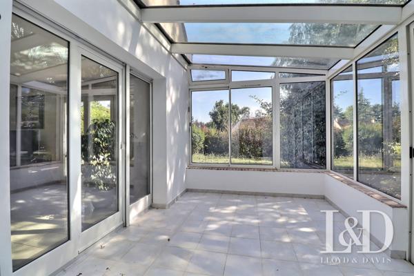 MAISON CONTEMPORAIRE EN LISIERE DU GOLF