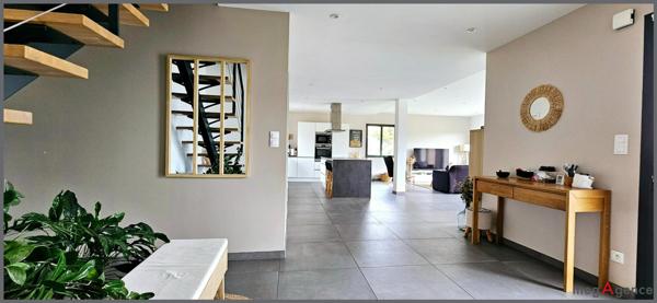 Maison à LOZANNE, 69380 - 6 pièces 163m²