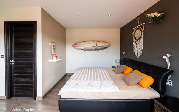 BISCAROSSE - SUPERBE, LUMINEUSE ET VASTE VILLA - 200 M2 ENVIRON - PROCHE FORET