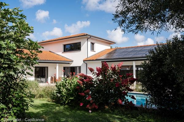 BISCAROSSE - SUPERBE, LUMINEUSE ET VASTE VILLA - 200 M2 ENVIRON - PROCHE FORET