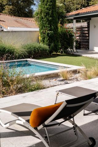 BISCAROSSE - SUPERBE, LUMINEUSE ET VASTE VILLA - 200 M2 ENVIRON - PROCHE FORET