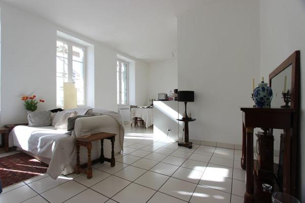 UNE PLEINE VUE SUR L'ODET POUR CETTE APPARTEMENT TYPE 3 AVEC PARKING, DESSERVI PAR ASCENSEUR. - A QUIMPER Quimper CENTRE