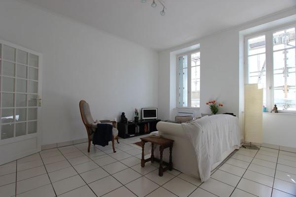 UNE PLEINE VUE SUR L'ODET POUR CETTE APPARTEMENT TYPE 3 AVEC PARKING, DESSERVI PAR ASCENSEUR. - A QUIMPER Quimper CENTRE