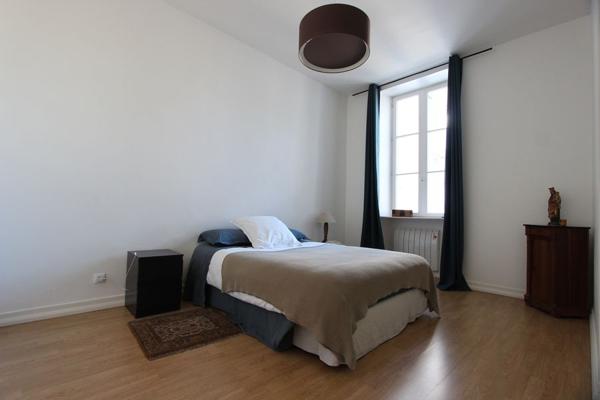 UNE PLEINE VUE SUR L'ODET POUR CETTE APPARTEMENT TYPE 3 AVEC PARKING, DESSERVI PAR ASCENSEUR. - A QUIMPER Quimper CENTRE