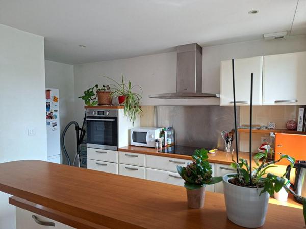 Appartement Clisson Proche Gare 3 P . 65.33 M² . 2 Chs