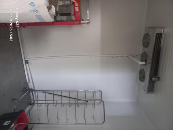 local professionnel équipé pour activité traiteur/restauration à emporter + appartement