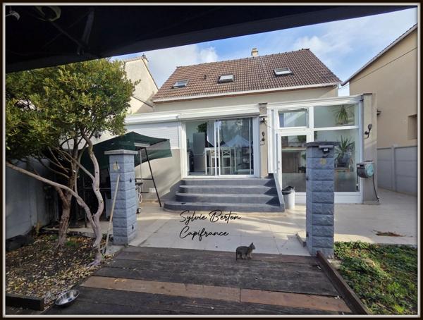 Maison prête à vivre – Quartier Primevère - 6 pièces - 375 m2 de terrain