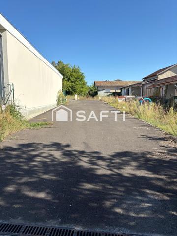 St Médard en Jalles – Un emplacement priviligié à deux pas du centre