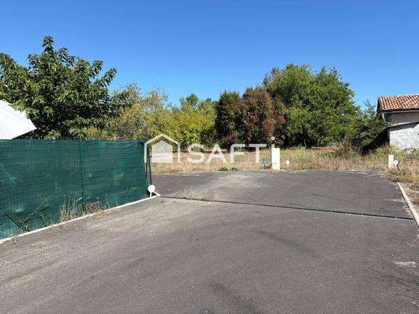 St Médard en Jalles – Un emplacement priviligié à deux pas du centre
