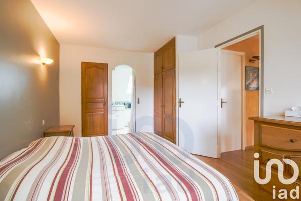 Maison à vendre 10 pièces 225 m² Épône