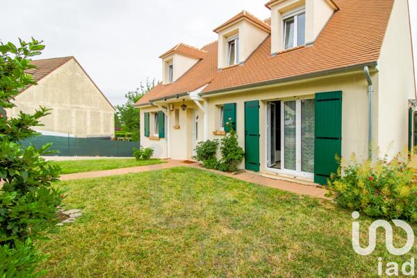 Maison à vendre 10 pièces 225 m² Épône
