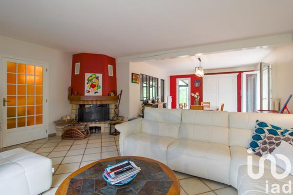 Maison à vendre 10 pièces 225 m² Épône