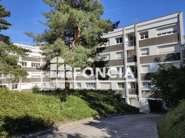 Location Studio 31.5 m² - 89 ET 91 RUE PASTEUR Laon 02000