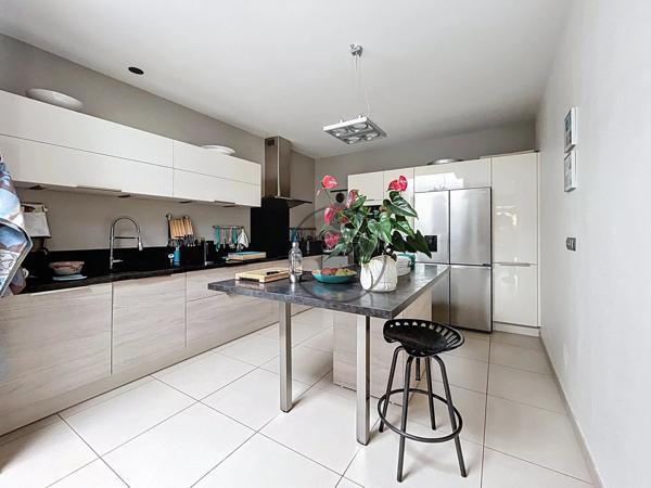 Vente Maison 7 pièces 257 m2 à Saint-Quentin