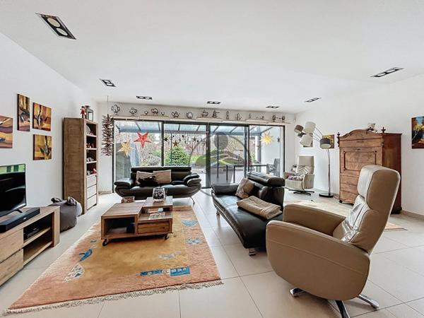 Vente Maison 7 pièces 257 m2 à Saint-Quentin