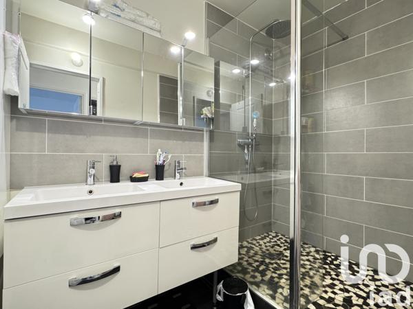 Appartement à vendre 4 pièces 77 m² Corbeil-Essonnes