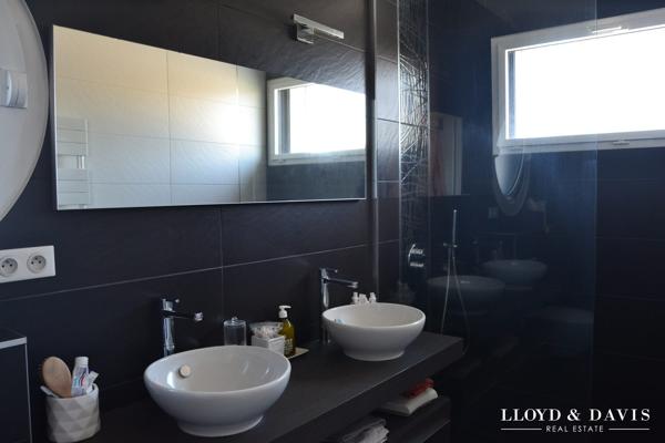 CONCARNEAU — VILLA CONTEMPORAINE HAUT DE GAMME : VUE MER