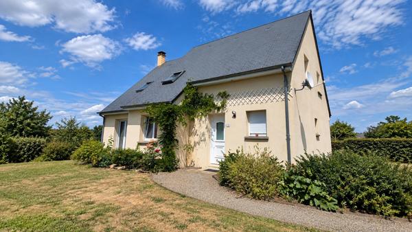À Saint-Pierre-du-Regard, une maison familiale avec vue panoramique , Saint pierre du regard
