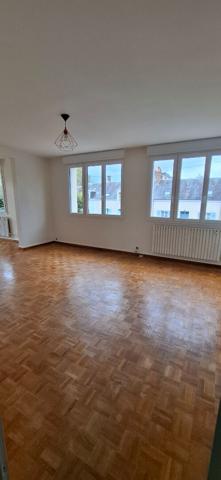 Idéalement situé au coeur de la ville