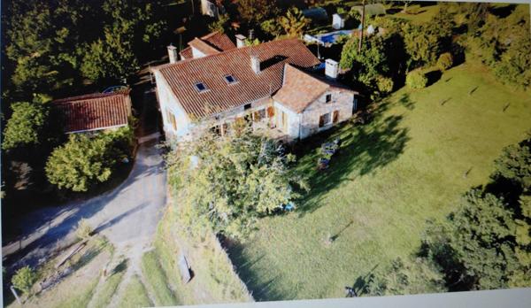 Charmante maison en pierres